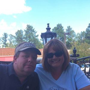 Meet your Posher, Vickie